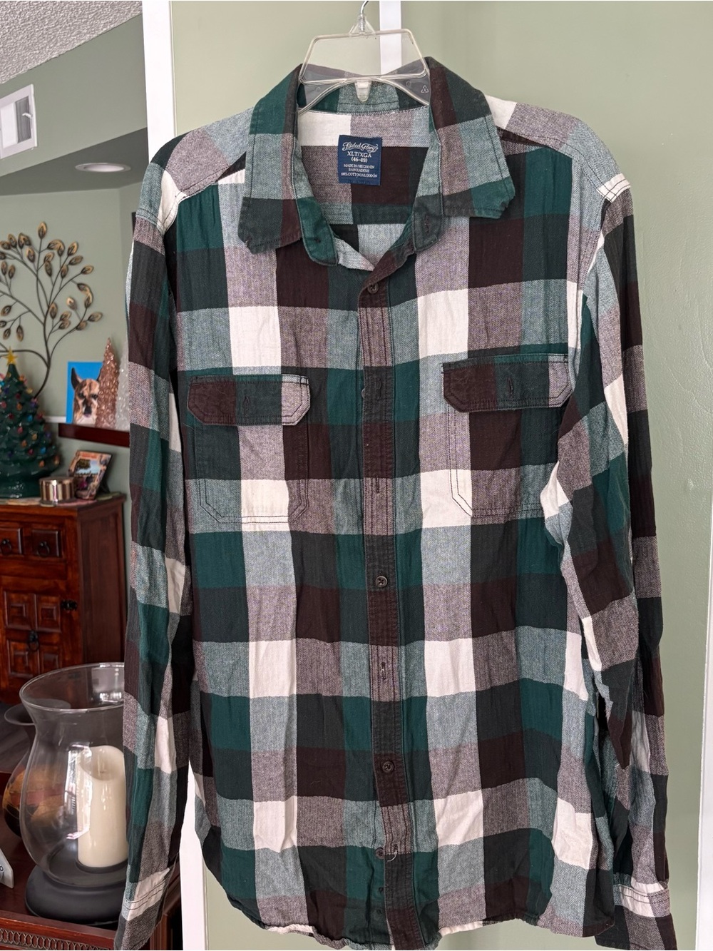 Green & Black Plaid Button-Up Shirt. Men’s. 46-48 Xlg